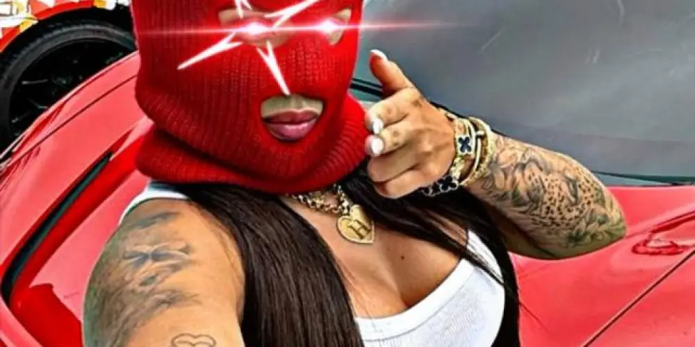 Imagem do grupo de WhatsApp 💄🩸 𝑹𝑬𝑫 𝑫𝒀𝑵𝑨𝑺𝑻𝒀 🔥👑