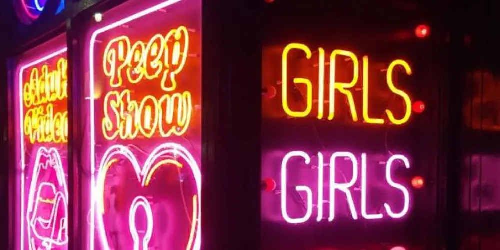 Imagem do grupo de WhatsApp 𝑺𝑷 𝑮𝒊𝒓𝒍𝒔 𝑪𝒍𝒖𝒃 💋✨🍸🪩