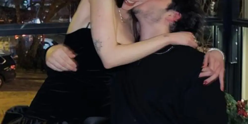 Imagem do grupo de WhatsApp 💋 𝐀𝐦𝐨𝐫 𝐞 𝐚𝐦𝐢𝐳𝐚𝐝𝐞 💋