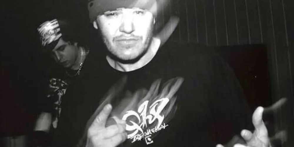 Imagem do grupo de WhatsApp 𝕭𝖑𝖔𝖔𝖉 𝖒𝖔𝖔𝖓