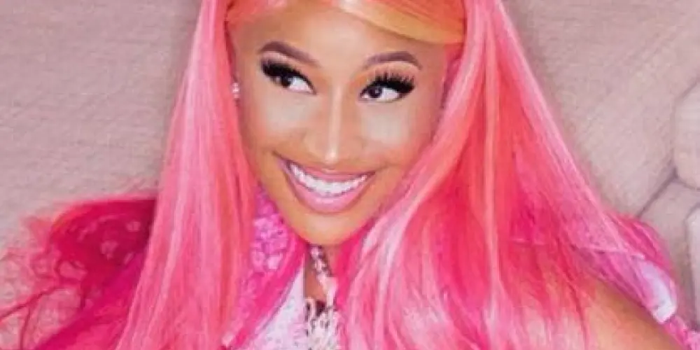 Imagem do grupo de WhatsApp 𝗧𝗵𝗲 𝗣𝗼𝗽 𝗗𝗶𝘃𝗮𝘀 • 💕