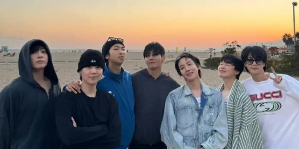 Imagem do grupo de WhatsApp ❥︎𝐀𝐑𝐌𝐘𝐆𝐀𝐒✿︎ 👯🏻‍♀️💜