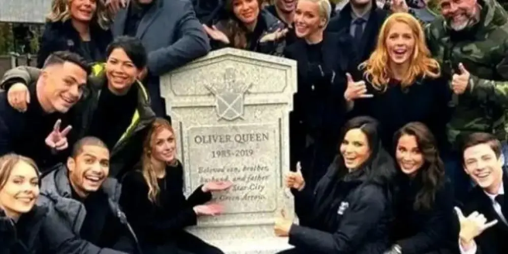 Imagem do grupo de WhatsApp ꧁𝐃𝐄𝐒𝐄𝐌𝐏𝐑𝐄𝐆𝐀𝐃𝐎𝐒(𝐀)꧂