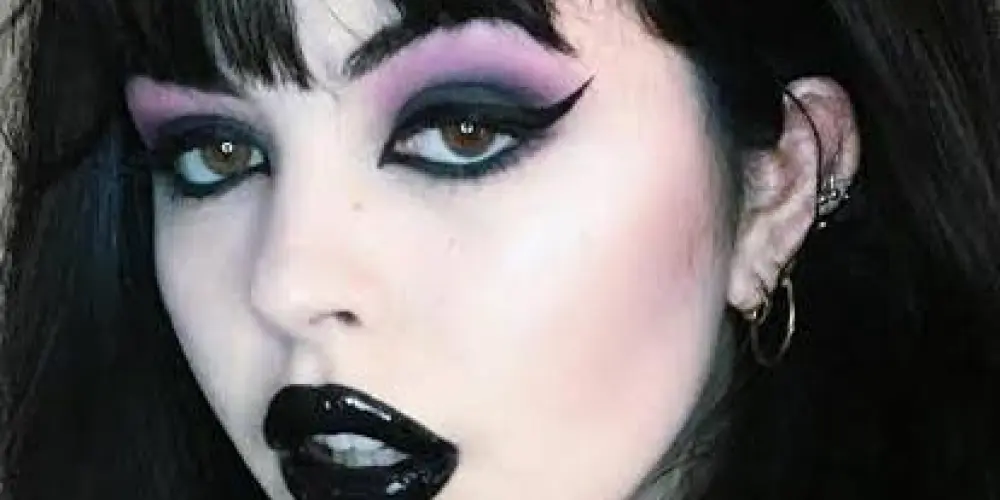 Imagem do grupo de WhatsApp 𝚆𝚎𝚋 𝚗𝚊𝚖𝚘𝚛𝚘