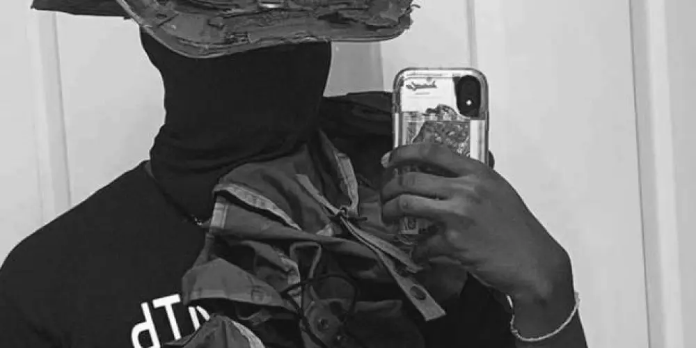 Imagem do grupo de WhatsApp 𝐓𝐫𝐨𝐩𝐚 𝐝𝐚 𝐳𝐨𝐞𝐢𝐫𝐚🥷🏾