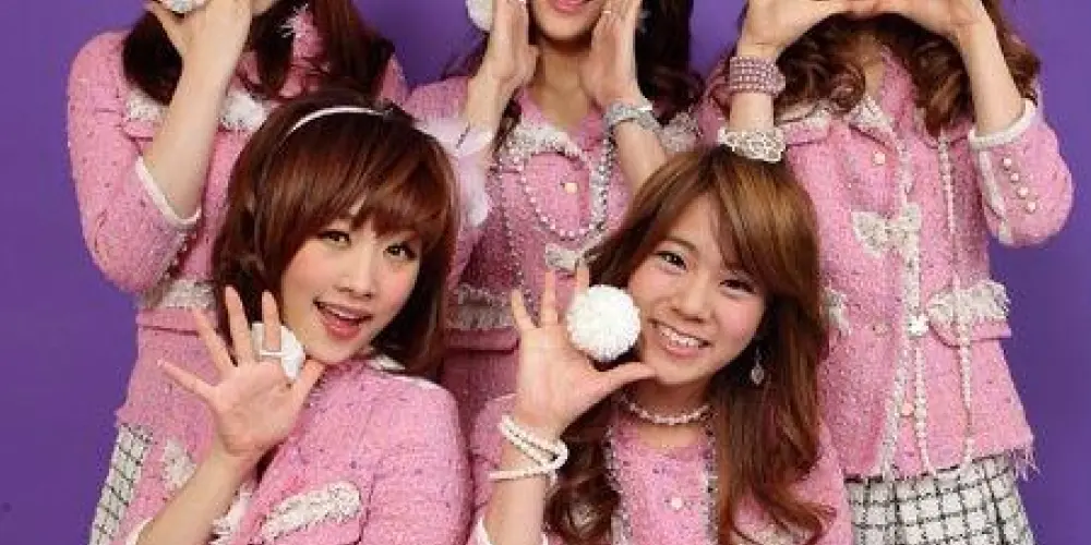 Imagem do grupo de WhatsApp 𝗺𝗮𝗻𝘀𝗮̃𝗼 𝗱𝗲 𝗳𝗲́𝗿𝗶𝗮𝘀 🏠🌴