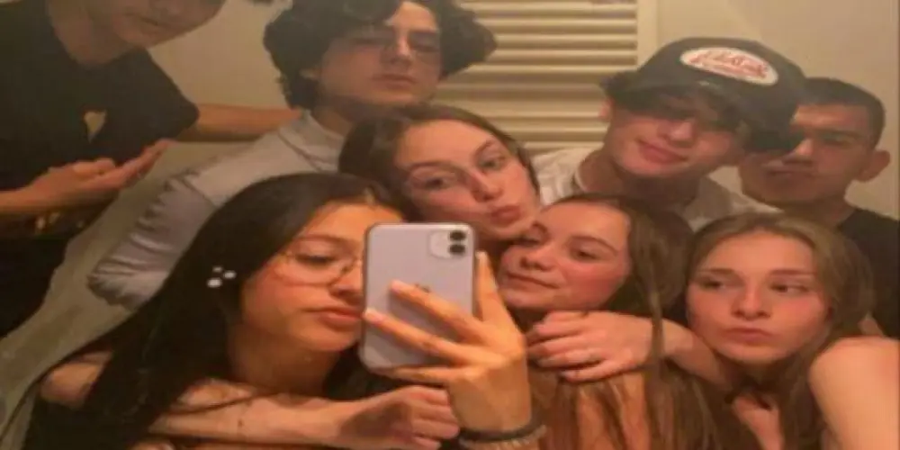 Imagem do grupo de WhatsApp 𝚝𝚛𝚘𝚙𝚊 𝚍𝚊 𝚓𝚊𝚗𝚗𝚢🌸