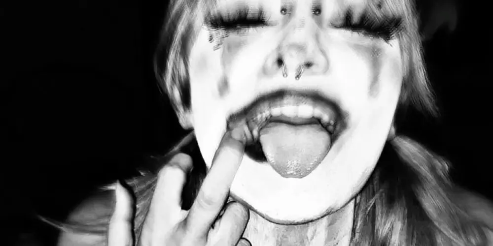 Imagem do grupo de WhatsApp ᴍɪᴅɴɪɢʜᴛ ᴄʟᴜʙ