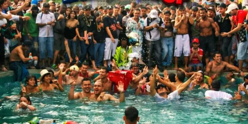 Imagem do grupo de WhatsApp 𝙊𝙎 𝙈𝙀𝙇𝙃𝙊𝙍𝙀𝙎 𝘿𝙀 𝙎𝙋-🇧🇷🥳