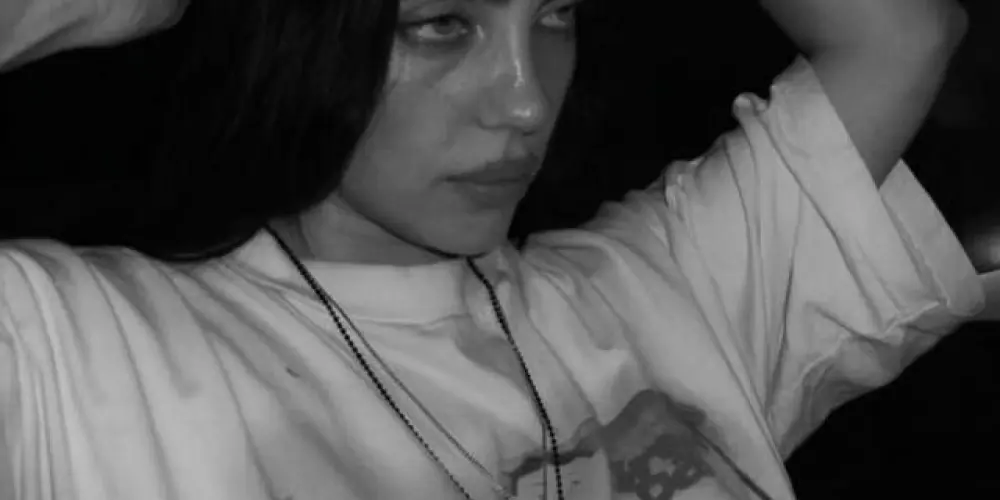 Imagem do grupo de WhatsApp 🤍𝕷𝖔𝖛𝖊 𝖆𝖓𝖉 𝖗𝖊𝖛𝖎𝖊𝖜🤍