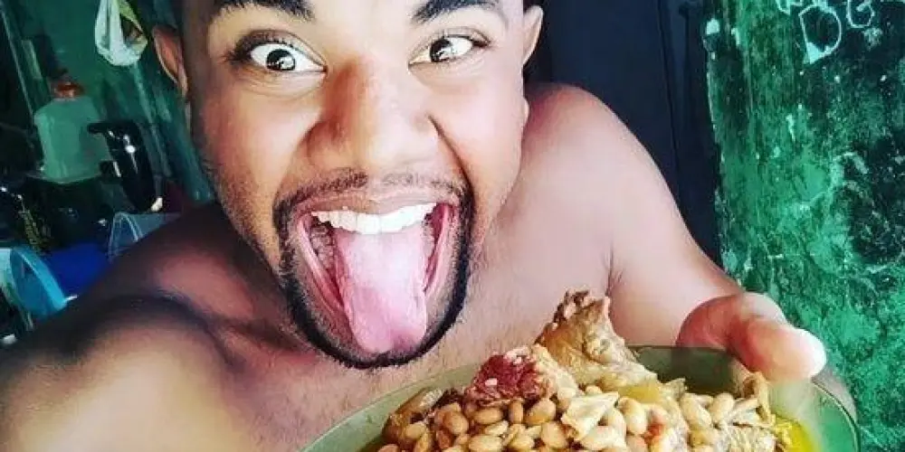 Imagem do grupo de WhatsApp ᴄᴏʟᴜᴍʙꜱ ᴴᴰ