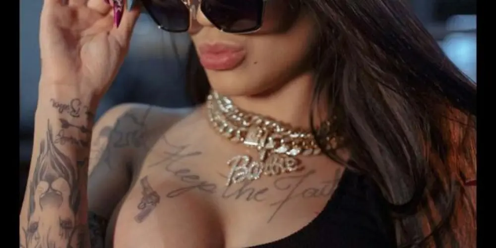 Imagem do grupo de WhatsApp 🍉🎀𝐵𝑂𝐷𝑌 𝑆𝑃𝐿𝐴𝑆𝐻 🎀🍉