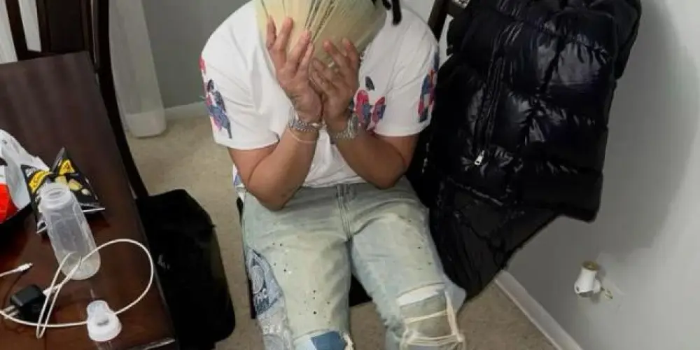 Imagem do grupo de WhatsApp 🩸 𝕭𝖑𝖔𝖔𝖉𝖍𝖔𝖚𝖓𝖉 🩸