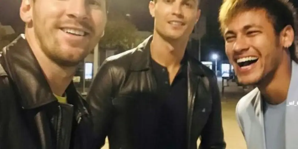 Imagem do grupo de WhatsApp 𝑻𝑹𝑶𝑷𝑨 𝑫𝑨 𝑹𝑬𝑺𝑬𝑵𝑯𝑨 👻