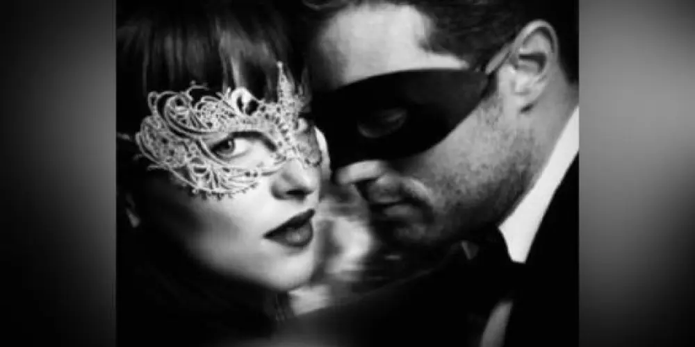 Imagem do grupo de WhatsApp 🎭⃟𝐅𝐈𝐆𝐔𝐑𝐈𝐍𝐇𝐀𝐒 𝐄 𝐀𝐌𝐈𝐙𝐀𝐃𝐄𝐒⃟🎭