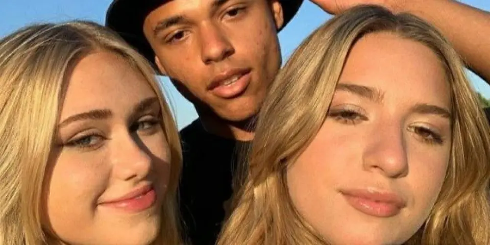 Imagem do grupo de WhatsApp 💙̤༘֟𝐁𝐚𝐭𝐞 𝐏𝐚𝐩𝐨 𝐚𝐦𝐢𝐠𝐨𝐬💙̤༘֟