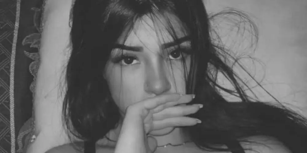 Imagem do grupo de WhatsApp 𝐃𝐢𝐥𝐯𝐮𝐥𝐠𝐚𝐜̧𝐨̃𝐞𝐬