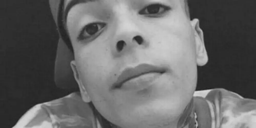 Imagem do grupo de WhatsApp 👑 𝕸𝖊𝖓𝖎𝖓𝖔 𝖉𝖆 𝖛𝖎𝖑𝖆 👑