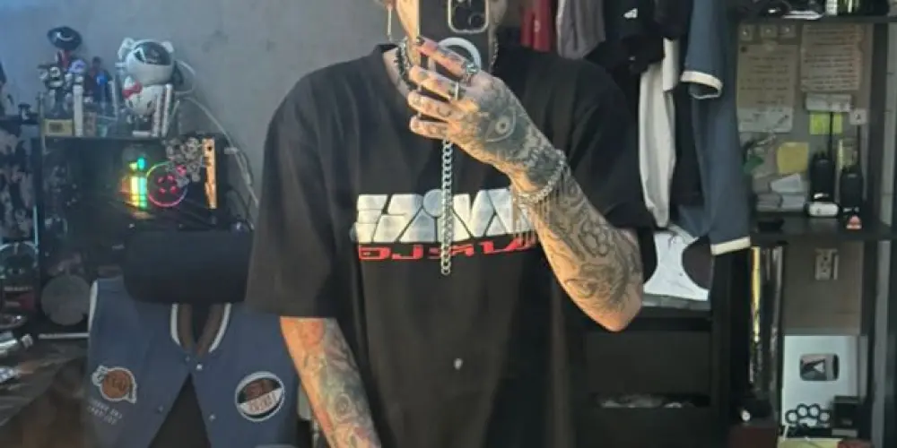 Imagem do grupo de WhatsApp 𖣂 𝕱𝖆𝖑𝖑𝖊𝖓 𝕬𝖓𝖌𝖊𝖑𝖘