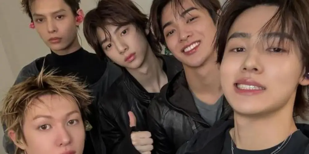 Imagem do grupo de WhatsApp 🕸️°•☆ 𝘾𝙊𝙍𝙏𝙄𝙎 || 𝐄𝐍𝐓𝐑𝐄 𝐂𝐎𝐑𝐓𝐈𝐍𝐀𝐒♡