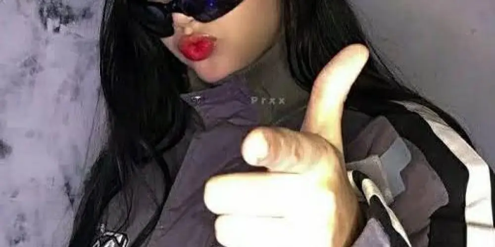 Imagem do grupo de WhatsApp 😈 𝒄𝒍𝒖𝒃𝒆 𝒅𝒂𝒔 𝒎𝒖𝒍𝒉𝒆𝒓𝒆𝒔😶‍🌫️