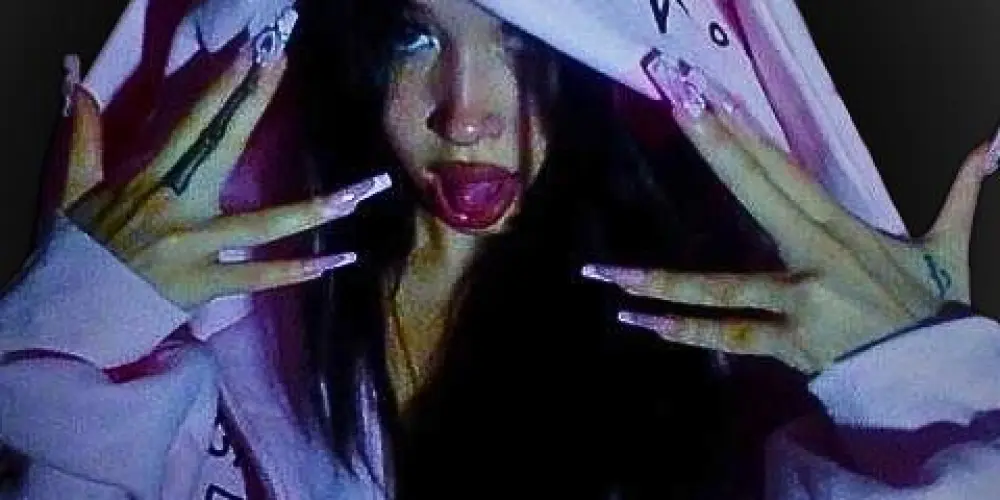 Imagem do grupo de WhatsApp 𝒔𝒘𝒆𝒆𝒕 𝒔𝒂𝒊𝒏𝒕𝒔🥂