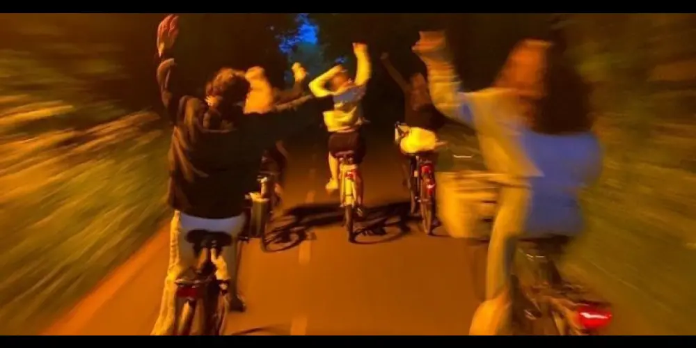 Imagem do grupo de WhatsApp ᴀᴅʀᴇɴᴀʟɪɴᴀ ᴅᴏ ᴀᴍᴏʀ 💞