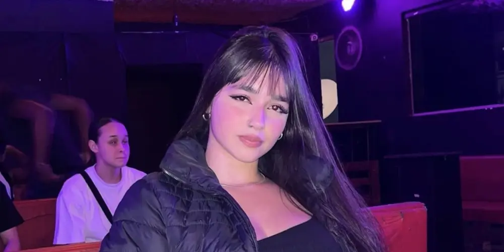 Imagem do grupo de WhatsApp 🌸 𝑽𝑬𝑴 𝑪𝑯𝑼𝑺𝑯 🌸