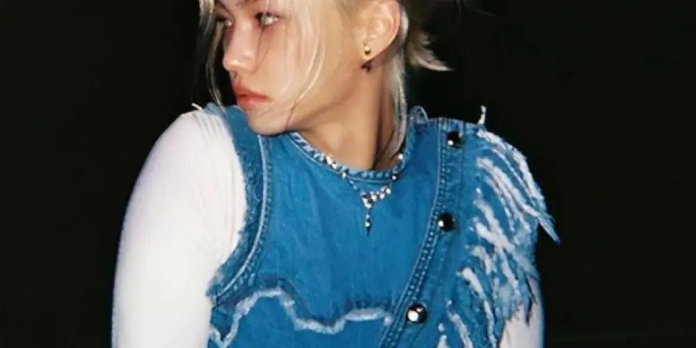 Imagem do grupo de WhatsApp ᠙💙⃨ᩧ  ׅ   ֹ  ᶅු፝֟٬    𝚈͜͡𝙾͜͡𝙽͜͡𝙶͜͡𝙱͜͡𝙾͜͡𝙺ᰰ    ֹ✿ᮢ╹ᗢ᳕ᗢ᳕ᣳ   𝚂͟𝚄͟𝙽͟͠𝚂͟𝙷͟𝙸ᩨ͟𝙽͟𝙴    ࣪★᳟  스트레이 키즈  ֹ 🧢᷉٬