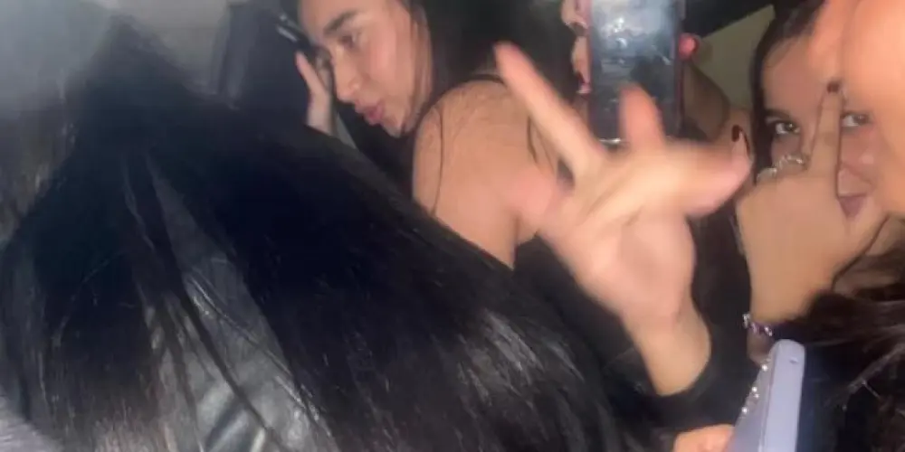 Imagem do grupo de WhatsApp 𝑨𝒎𝒊𝒛𝒂𝒅𝒆 𝒅𝒆 𝒎𝒖𝒍𝒉𝒆𝒓𝒆𝒔