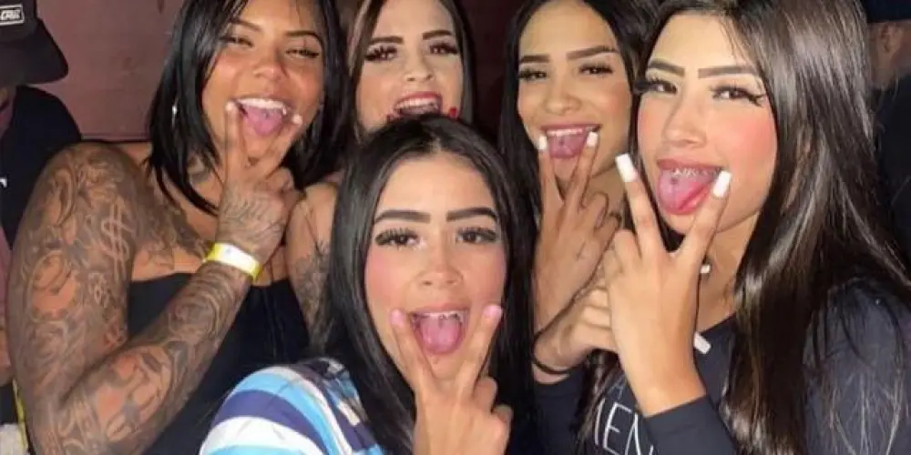Imagem do grupo de WhatsApp ᵃᵐⁱᶻᵃᵈᵉˢ