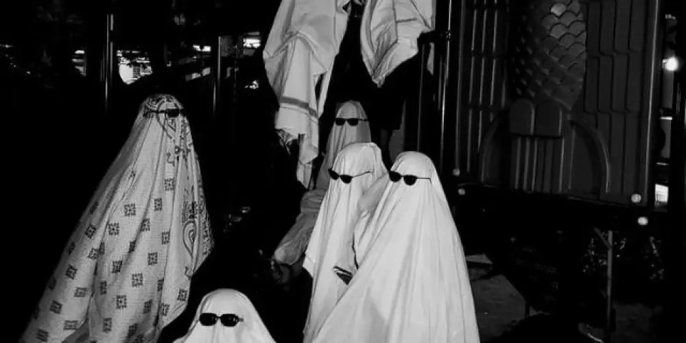 Imagem do grupo de WhatsApp 𝕹𝖎𝖌𝖍𝖙 𝕰𝖒𝖕𝖎𝖗𝖊