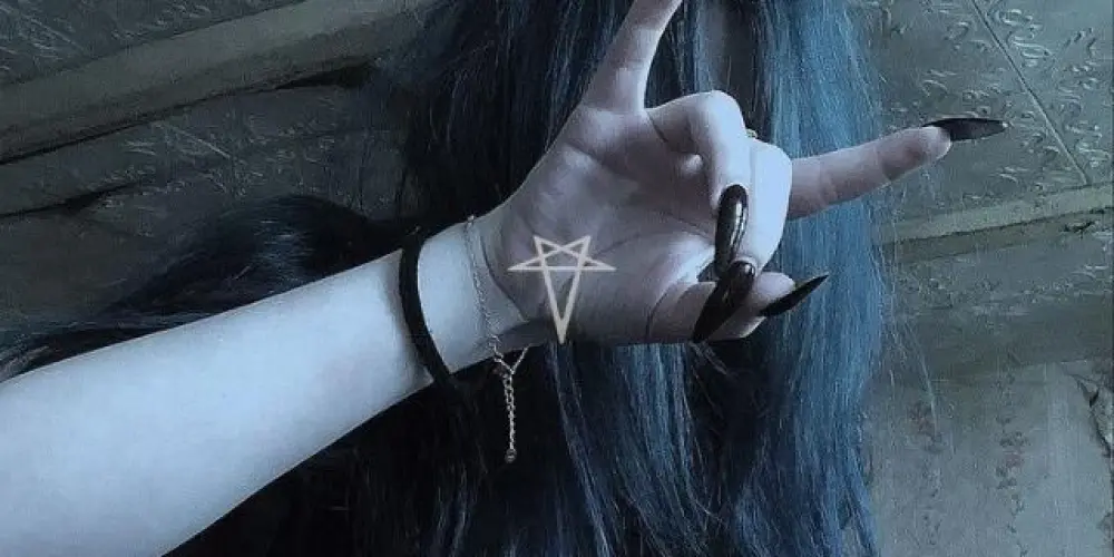 Imagem do grupo de WhatsApp ✞⃟❐͜𝕭𝖑𝖆𝖈𝖐 𝕰𝖑𝖊𝖌𝖞🇦🇱፝⃟༘┼