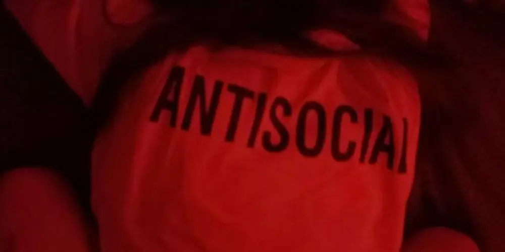Imagem do grupo de WhatsApp 𝕮𝖍𝖆𝖙 𝖉𝖆 𝕽𝖚𝖇𝖎 #𝖘𝖊𝖓𝖘𝖆𝖙𝖆 💉