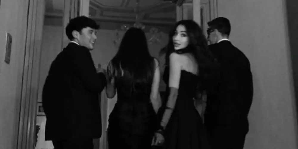 Imagem do grupo de WhatsApp 𝕯𝖆𝖗𝖐 𝖋𝖗𝖎𝖊𝖓𝖉𝖘𝖍𝖎𝖕 🖤