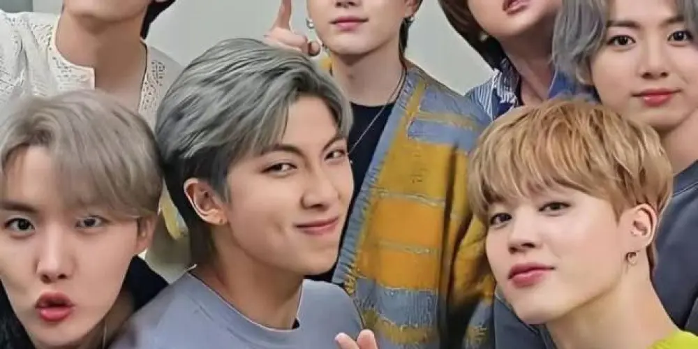 Imagem do grupo de WhatsApp ⁷✿ΛŔɱ¥⟬⟭࿐💜7𝙬𝙞𝙩𝙝𝘼𝙧𝙢𝙮✧⟭⟬ⓑⓣⓢ💜