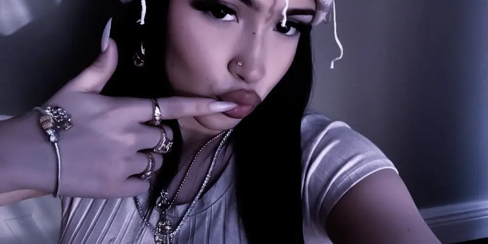 Imagem do grupo de WhatsApp ༄⁹⁹⁹┆ᴠɪᴇᴡꜱ ᴇɴɢᴀᴊᴀ ☂︎