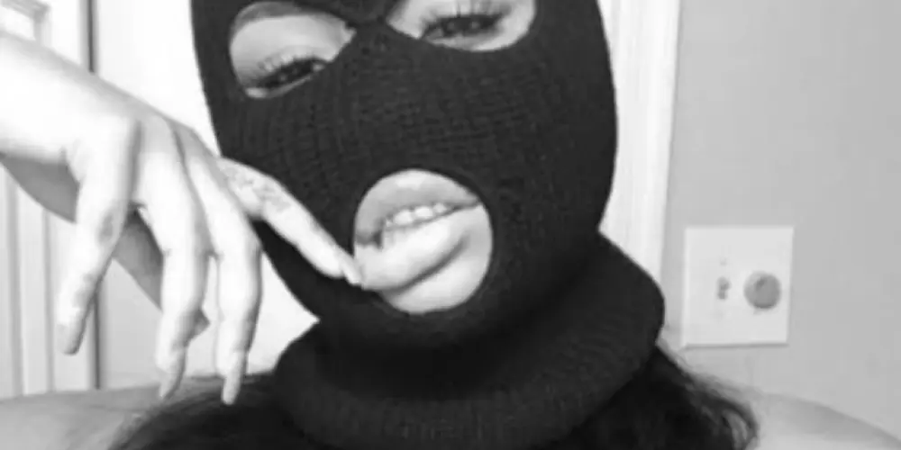 Imagem do grupo de WhatsApp 𝑪𝒐𝒏𝒆𝒙ã𝒐 𝑶𝒖𝒔𝒂𝒅𝒊𝒂 😈🔥