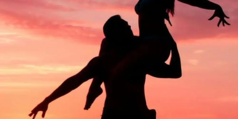 Imagem do grupo de WhatsApp 👀AMIGOS E AMIGAS 🤭