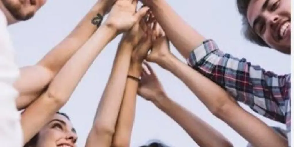 Imagem do grupo de WhatsApp Amigos pra tudo(💚)