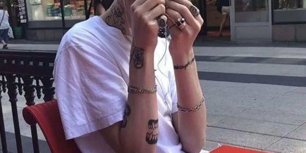 Imagem do grupo de WhatsApp AMIZADE⚡E ZOEIRA!