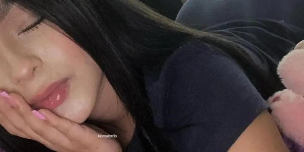 Imagem do grupo de WhatsApp ✨✨amizades abaixo de 25-✨✨