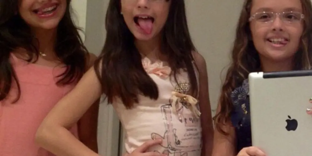 Imagem do grupo de WhatsApp AMIZADES E NAMOROS🥸👅