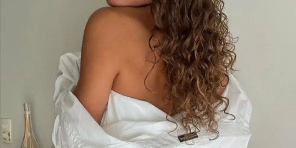 Imagem do grupo de WhatsApp AMIZADES E TINDER