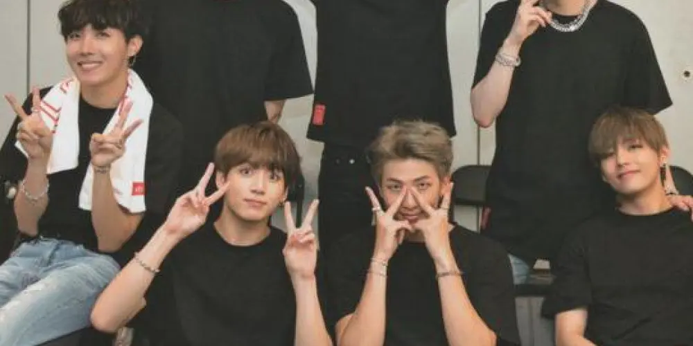 Imagem do grupo de WhatsApp ARMYY💜