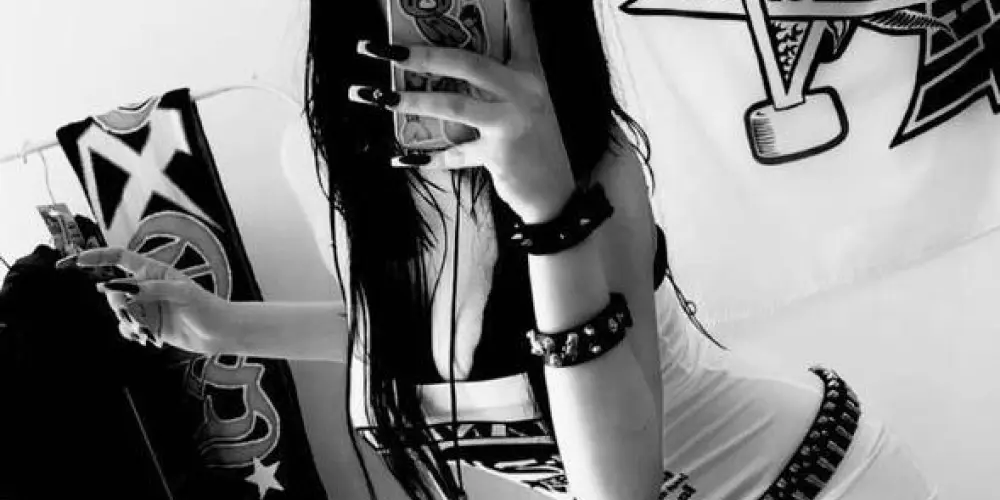 Imagem do grupo de WhatsApp ʋαɳҽʅʅσρҽ ƈιƚყ🩷