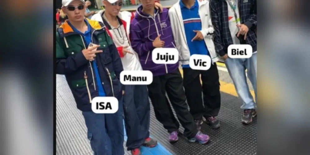 Imagem do grupo de WhatsApp assis e manu e top o resto e sutiã