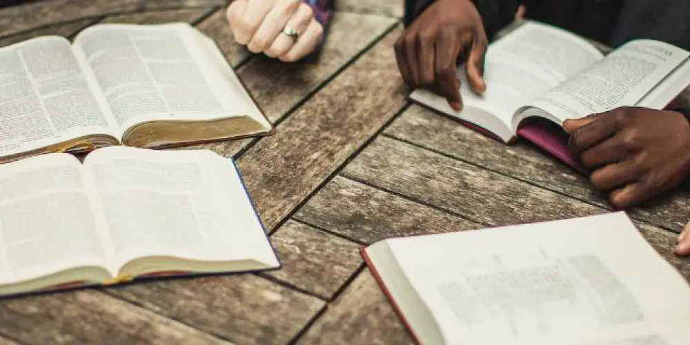 Imagem do grupo de WhatsApp Aulas cristãs