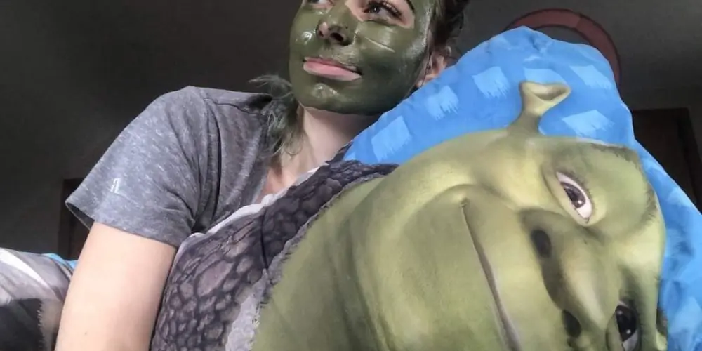 Imagem do grupo de WhatsApp ☣ AUTO EXÍLIO ⛧ ✶