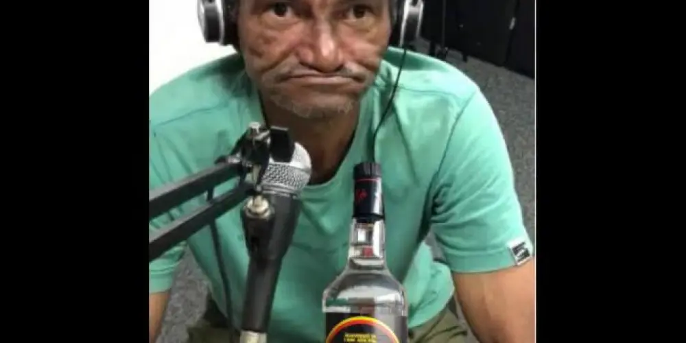 Imagem do grupo de WhatsApp Barzinho da amizade 😈👻